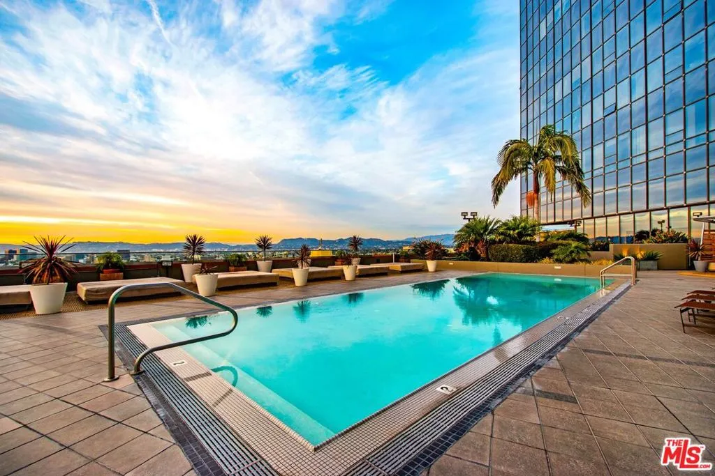 1100 Wilshire Boulevard 2207, Los Angeles, California 90017 home-pic-19